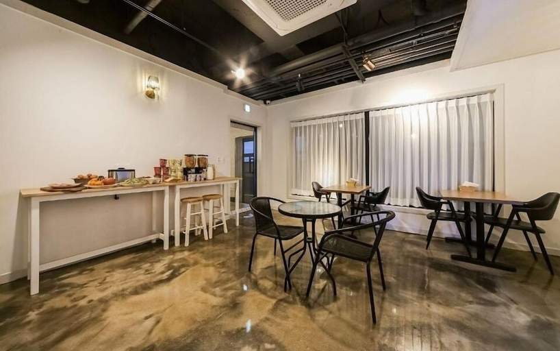 Food & Drinks 4, Vallas Hotel & Guest house, Pohang