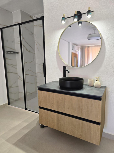 Bathroom 3, family apartment near of beach, Alicante