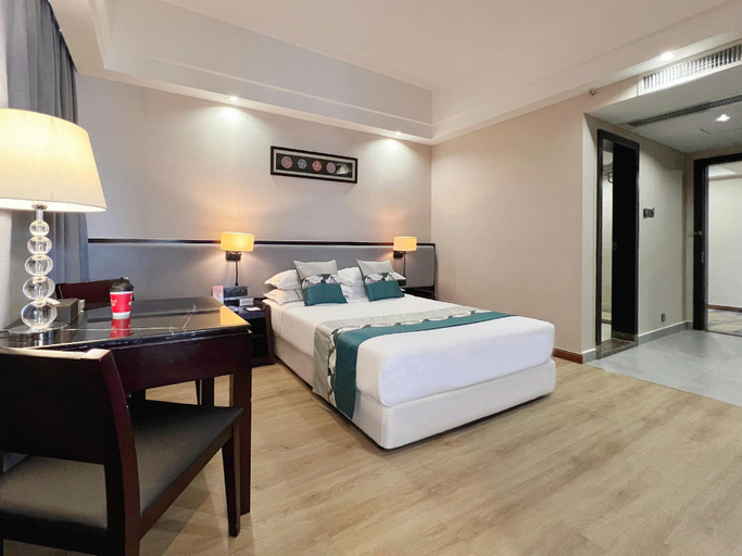 Bedroom 2, Guilin Baiyue Hotel, Guilin