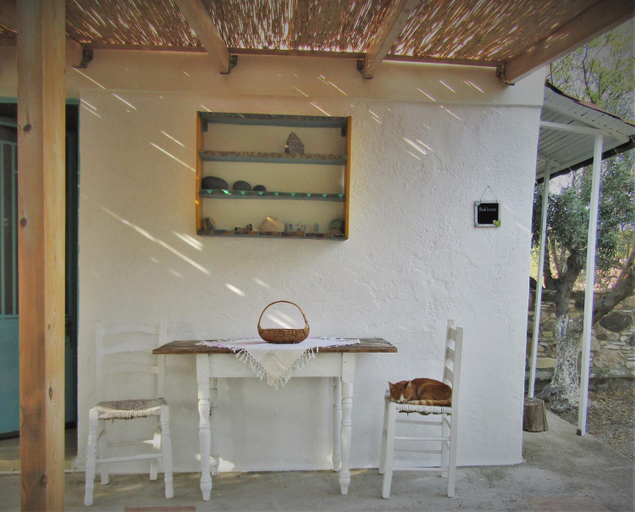 3, Asklipion Valley guest house, South Aegean