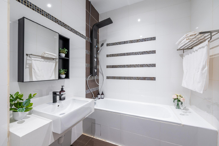 Bathroom 3, La Ferringhi Villa by BRB, Pulau Penang
