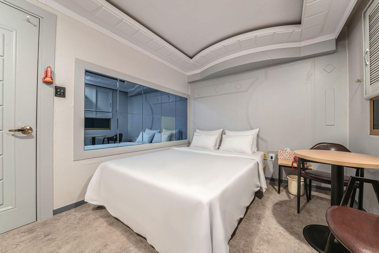 Bedroom, Sungshin University Station Ivy, Seongbuk