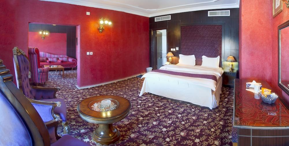 Bedroom 2, Diafat AlSaadah Serviced Apartments Hafer Albaten