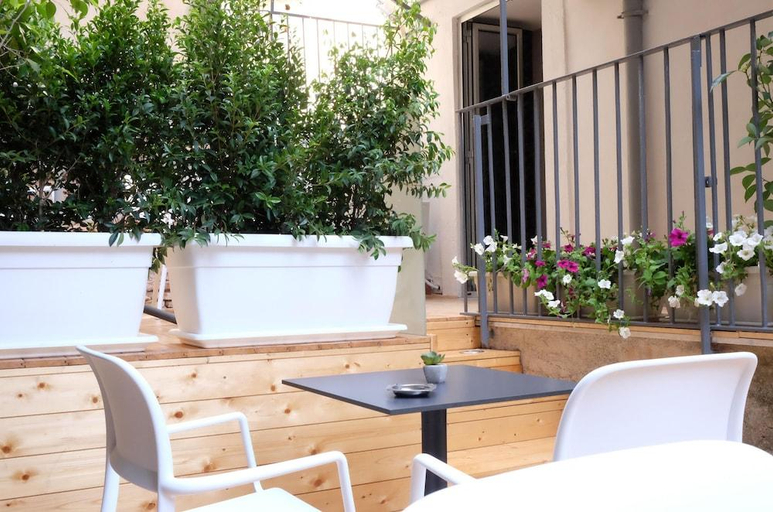 Others 4, B&B Elmi, Catania