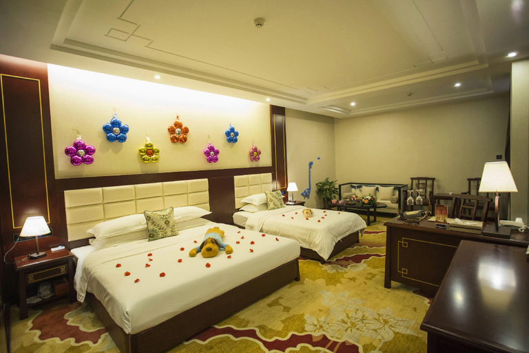 Bedroom 2, Huaxia International Hotel, Jiuquan