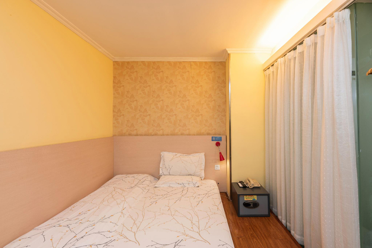 Bedroom 3, ZhuXing Hotel, Guangzhou