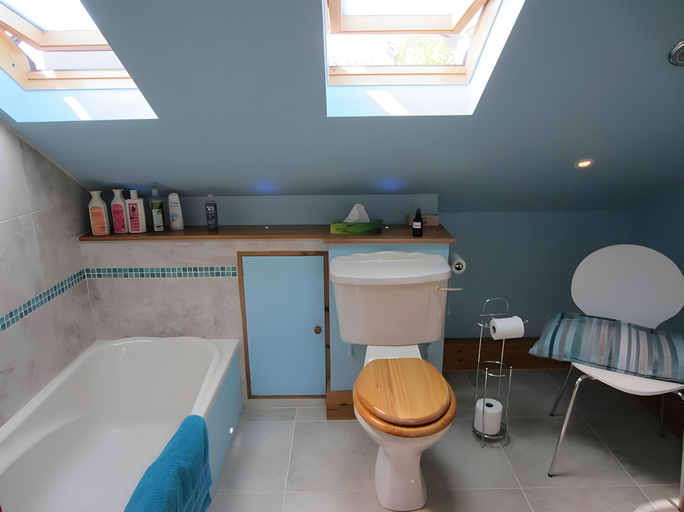 Bathroom, Norwegian Wood, Torbay