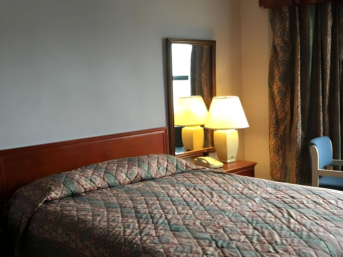 Bedroom 2, Alpha Inn and Suites, San Francisco
