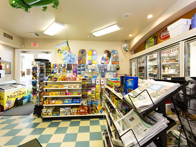 Food & Drinks, Bedrooms  3.5 Bathrooms  Windsor Palms 8017 KP, Osceola