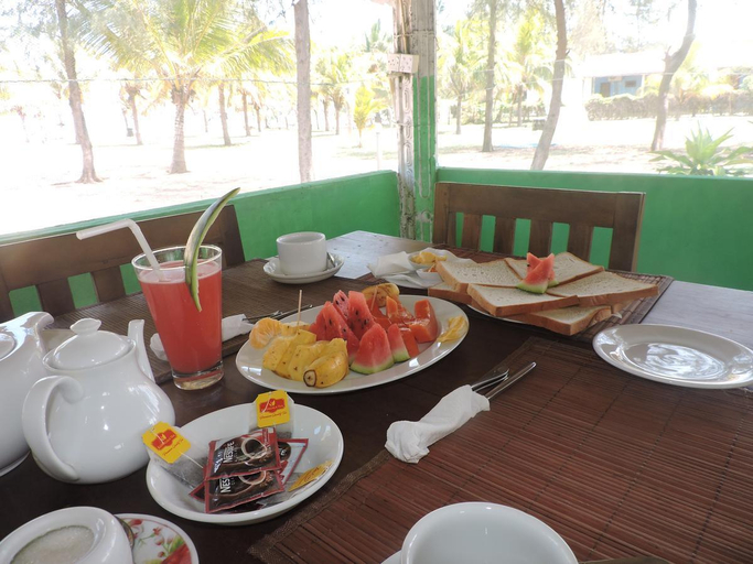 Food & Drinks 5, Palm Beach Nilaveli, Kuchchaveli