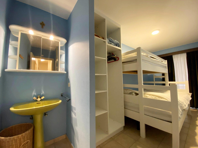 Bathroom 3, Apartment in Nieuwpoort with Ocean Views, West-Vlaanderen