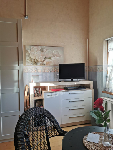 Others 4, Vreni's Gastezimmer, Thierstein