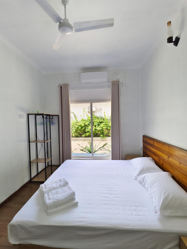 Bedroom 2, Eveyla Guesthouse, Vaavu Atoll