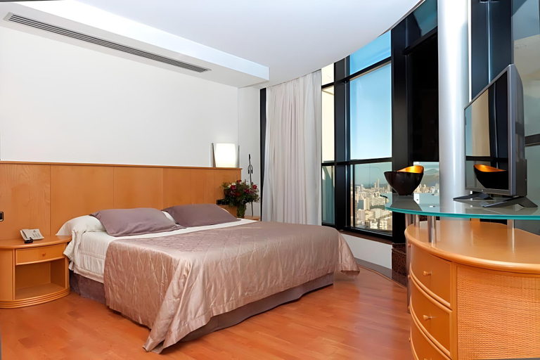 Bedroom 3, Gran Hotel Bali, Alicante