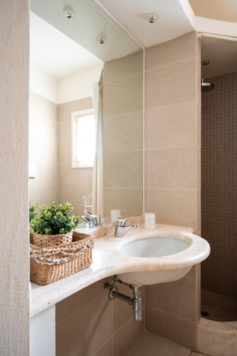 Bathroom 2, S’Abba Seafront, Olbia-Tempio
