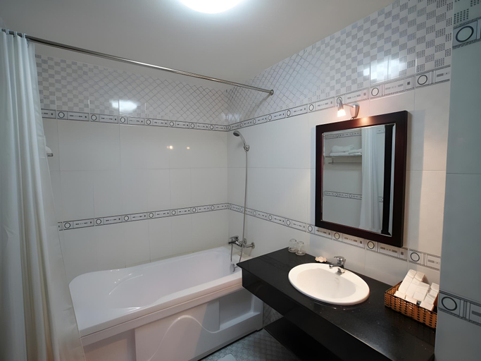 Bathroom, Kaya Hotel, Tuy Hoa