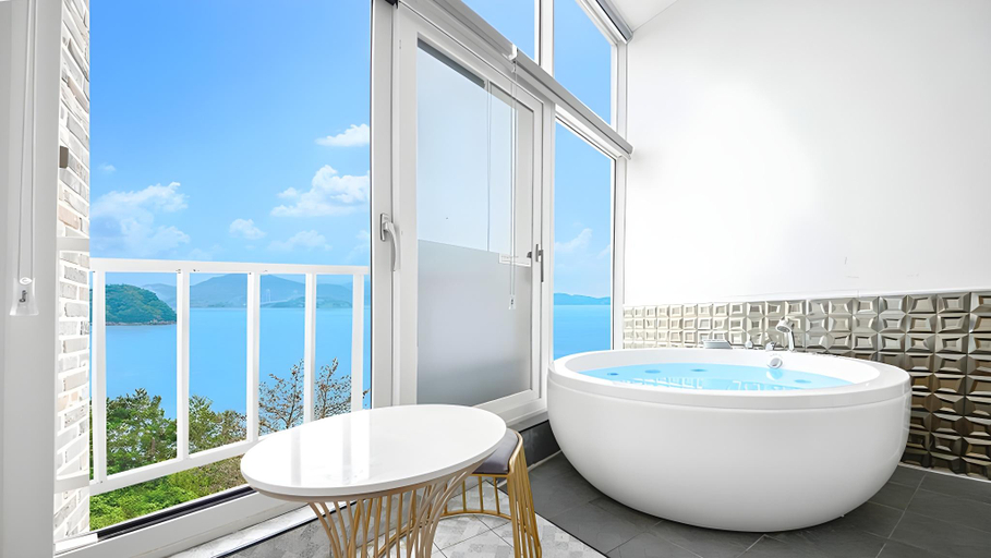 Others 2, Moamoa Spa Pension, Yeosu
