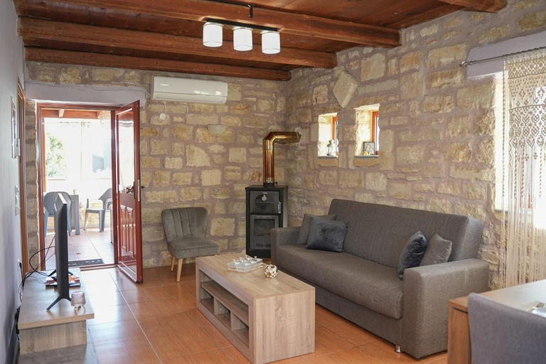Others 2, SundayMar Stone House, Crete