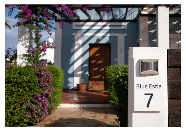 5, Blue Estia Villa - Pool, Wifi, Summer Breeze,