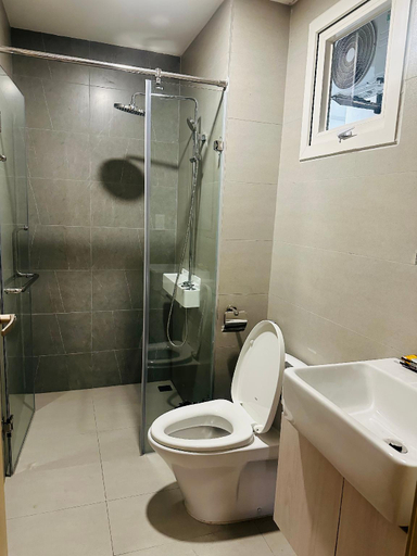 Bathroom 5, The Dragon Castle, Hạ Long