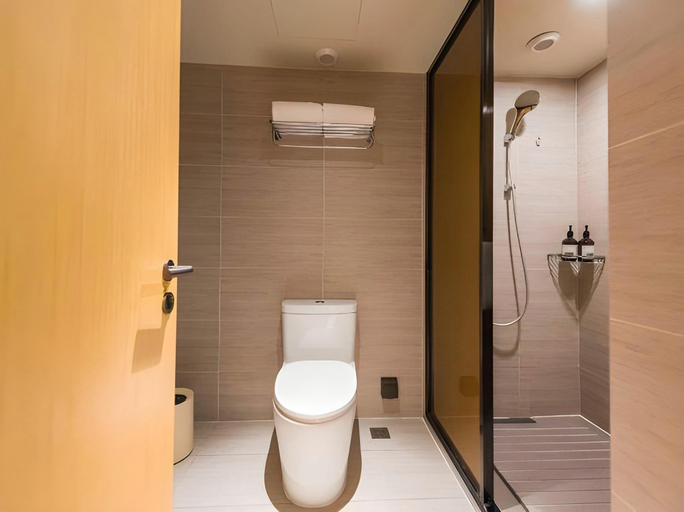 Bathroom 4, JI Hotel Dalian High-Tech Zone Wanda Plaza, Dalian