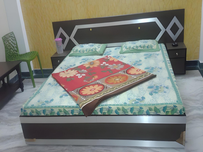 Bedroom 4, Hotel Madhusudan, Garhwal