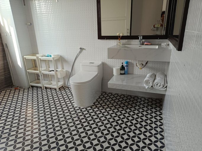 Bathroom 4, Domaine d'Aba, Da Nang