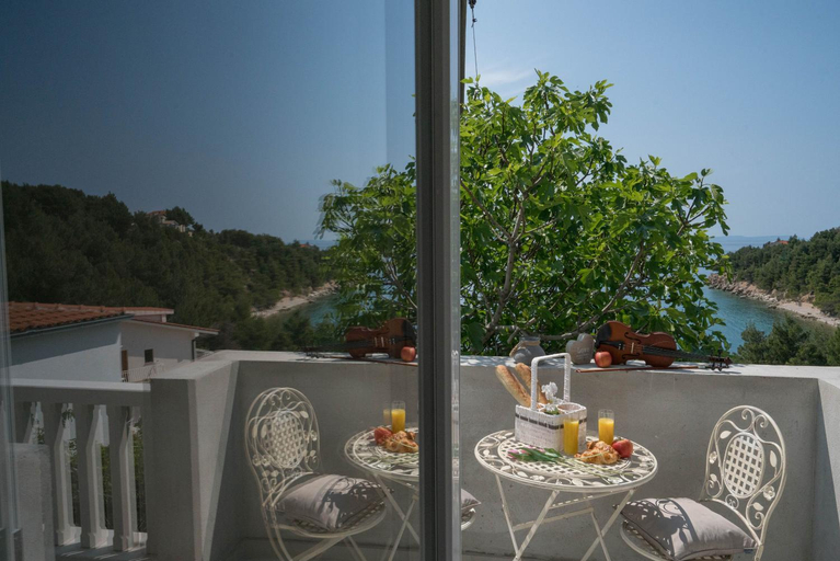 Balcony/terrace 3, Apartments Sonata, Omiš