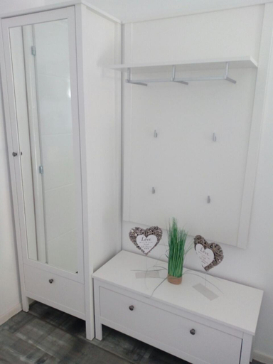 Bedroom 2, Villa Ani, Novalja