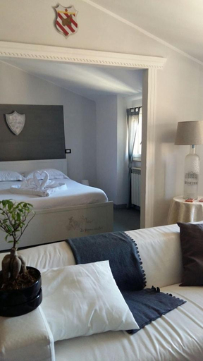 Bedroom 3, Antica Corte del Castello, Rome