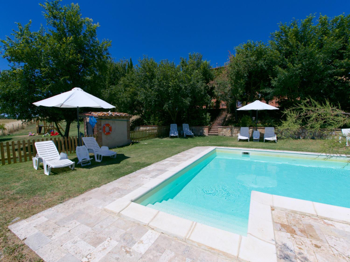 Sport & Beauty 2, Rustic Escape with Pool, Siena