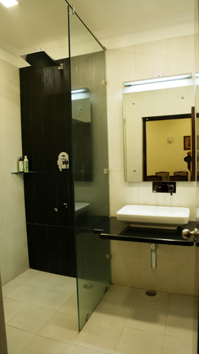 Bathroom, Avadh Hotel & Banquets, Bareilly