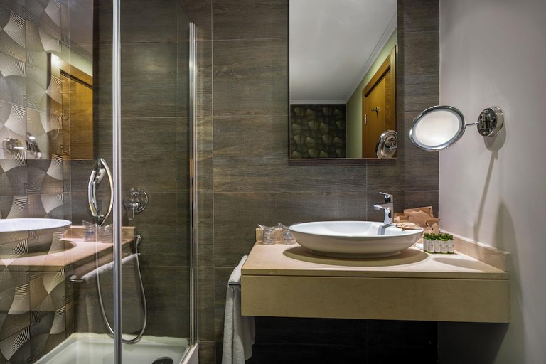 Bathroom 5, Liberty Kusadasi, Kuşadası