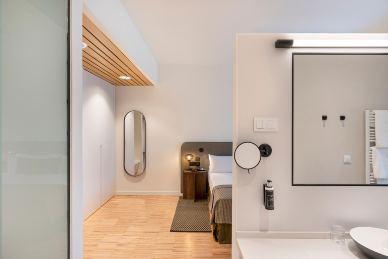 Bathroom 4, PARADOR MOLINA DE ARAGÓN, Guadalajara