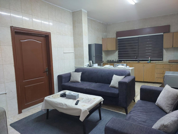 Others 4, Cozy Home 4, Wadi Essier