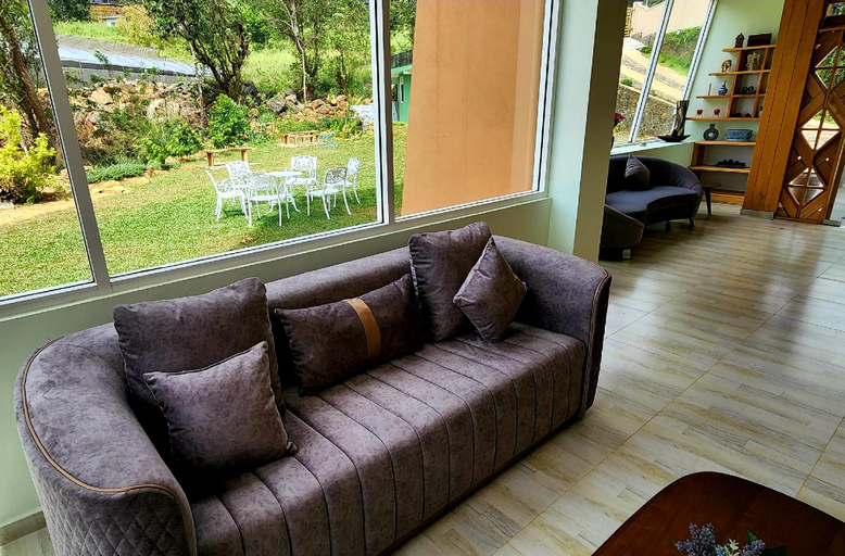 Public Area 3, Mount Hunt Resort, Hildummulla