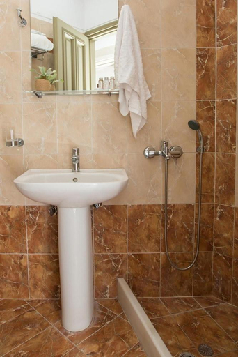 Bathroom 2, Aldea, South Aegean