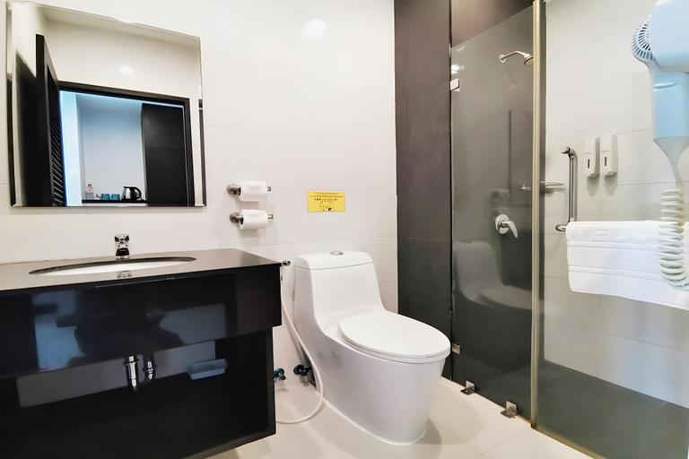 Bathroom 4, Naiyang Beach Hotel, Phuket Island