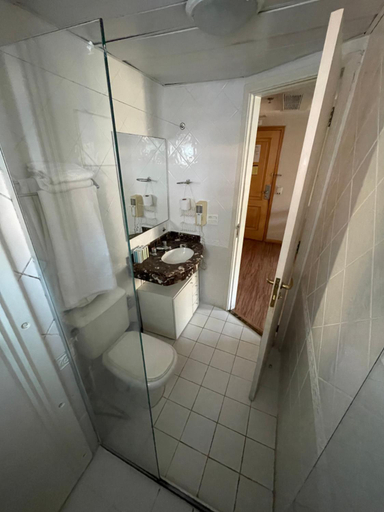 Bathroom 2, Flat 4 Estrelas Pinheiros Essencial 2109, São Paulo