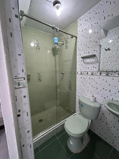 Bathroom, Habitacion cerca al aeropuerto, Santafé de Bogotá