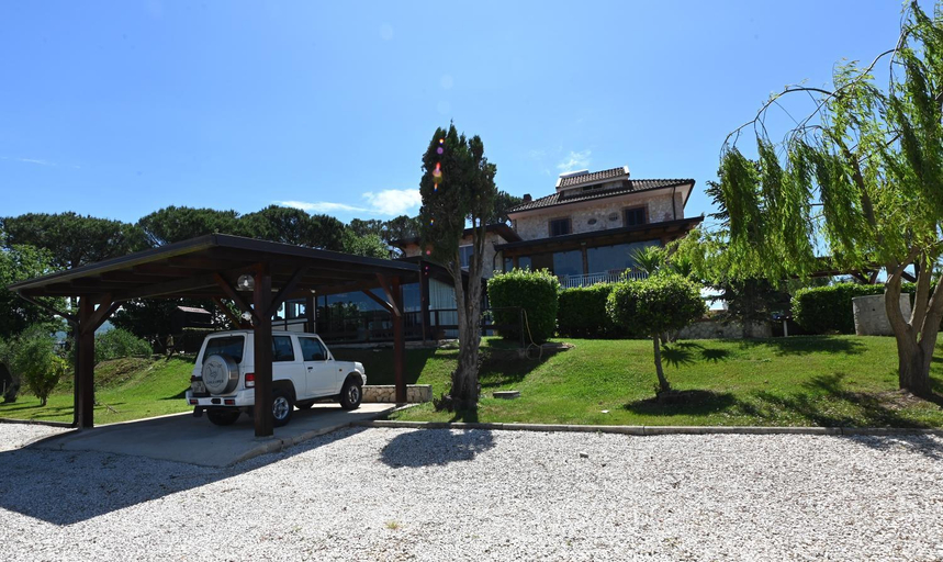 Exterior view 4, Maiano Relais, Caserta