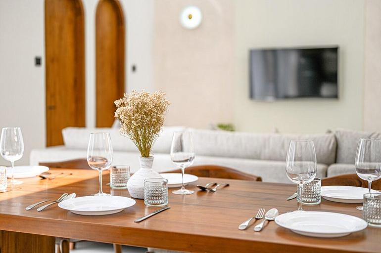 Food & Drinks 5, Villa Raya & Villa Viora Uluwatu, Badung