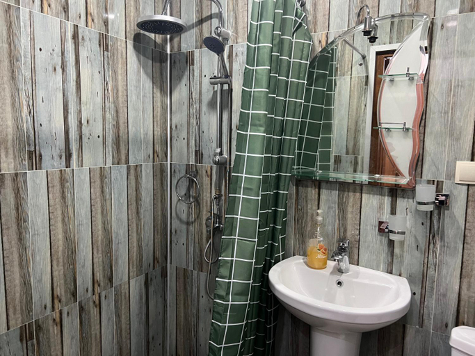 Bathroom 3, Green Hause Marina, Kobuleti