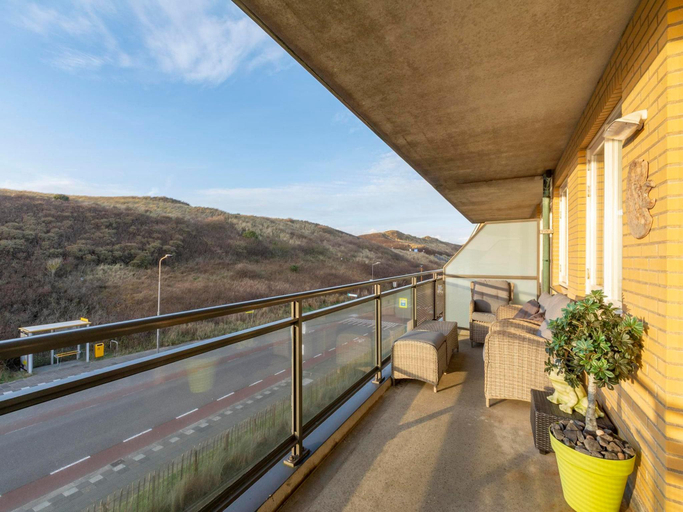Others 3, Wijde Blick 210 apartment with large balcony, Zijpe
