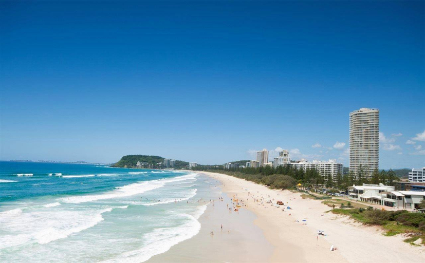 Others 4, Palm Beach Hotel, Gold Coast