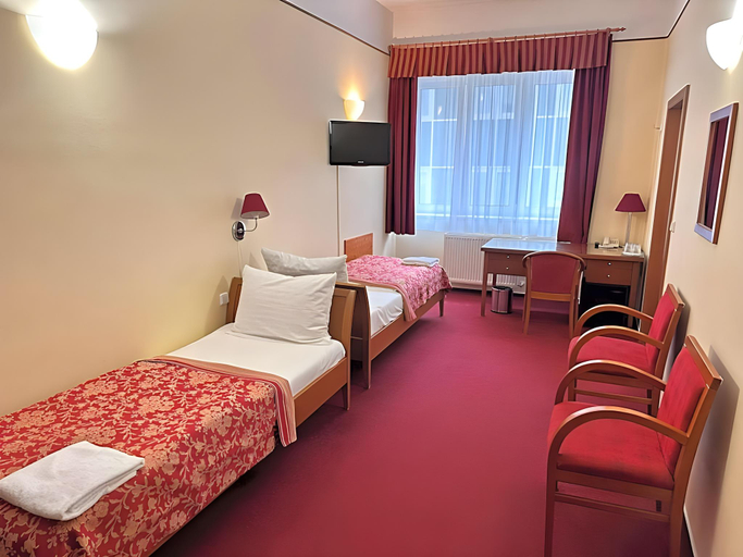 Bedroom 3, Cloister Inn Hotel, Praha 1