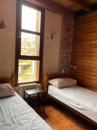 Bedroom 4, Albergue Pena Castil, Asturias