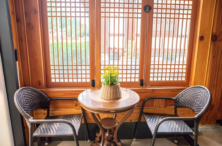Others 5, Leega Hanok, Jeonju