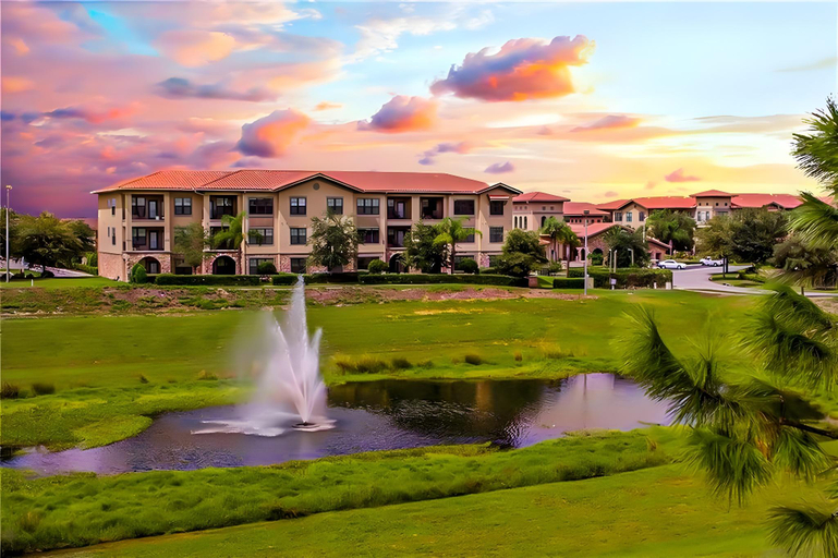 Others 5, Beautiful 3 Bed 3 Bath Condo at Bella Piazza, Polk