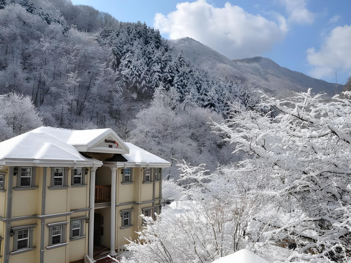 Others 2, Notting Hill Pension, Gapyeong